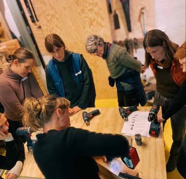 Log ladies workshop